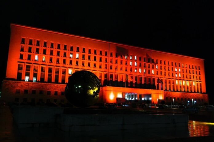 Farnesina Orange the World
