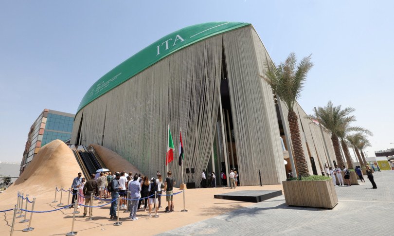 Diritto commerciale negli UAE. Verso EXPO Dubai 2021 (01 ottobre 2021 – 31  marzo 2022) - Cacucci editore - Casa Editrice fondata nel 1929